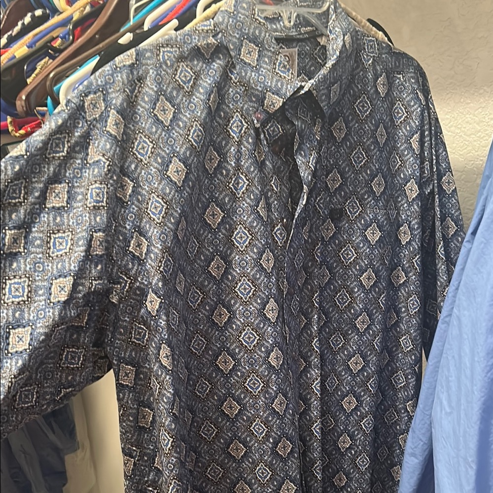 Long Sleeve Cinch Shirt